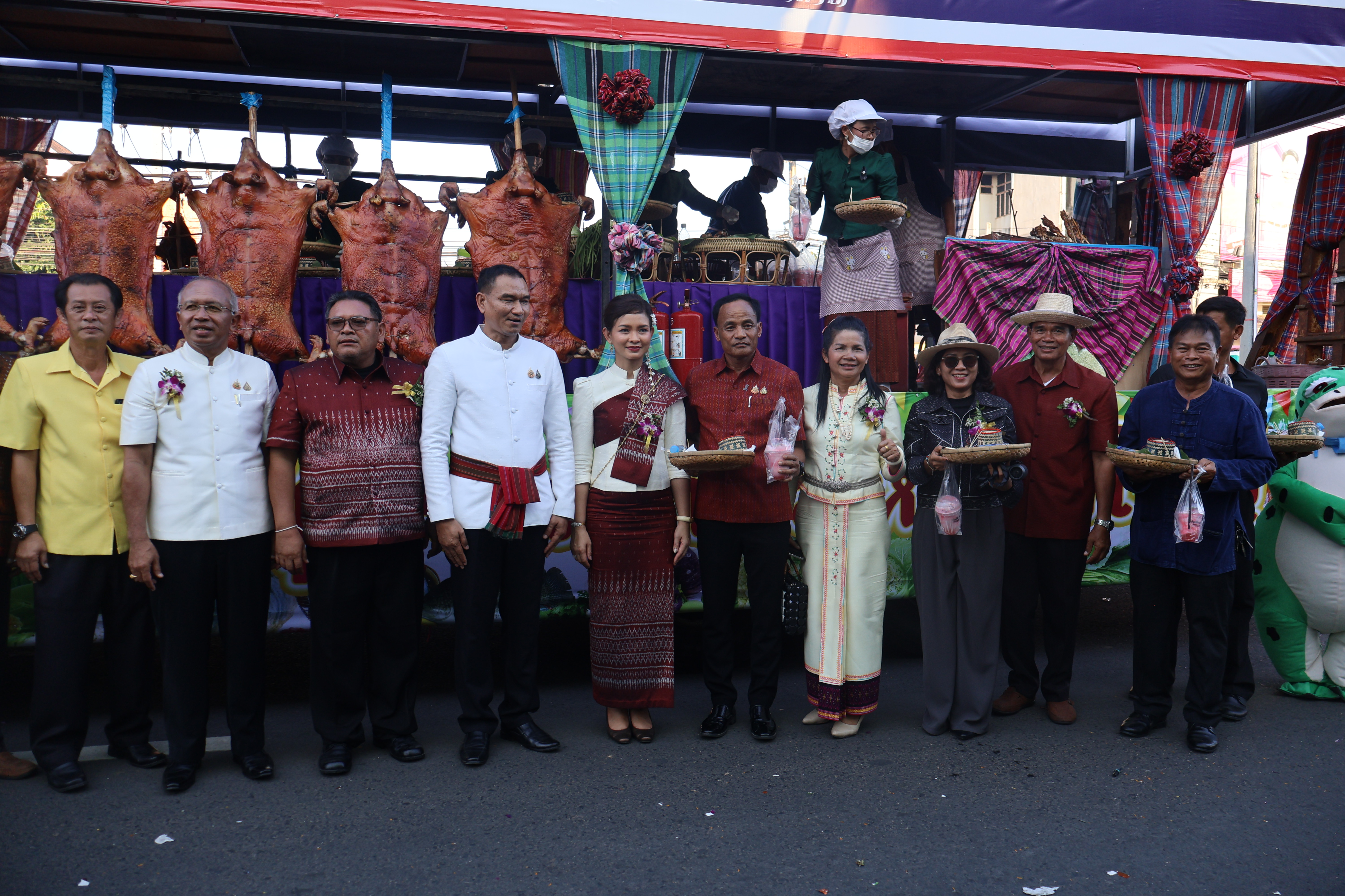 งานของดีอำเภอปราสาทและงานกาชาด ประจำปี 2568